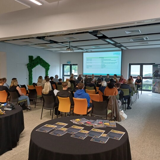 Roadshow Full Room 2